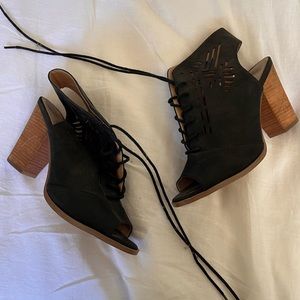 RESTRICTED black bootie tie sandals (size 8 1/2)